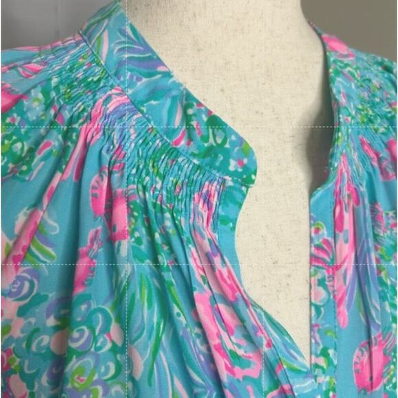 Lilly Pulitzer Blouse Size Small Gold Buttons Fish Pink V Neck Sport - Picture 3 of 4